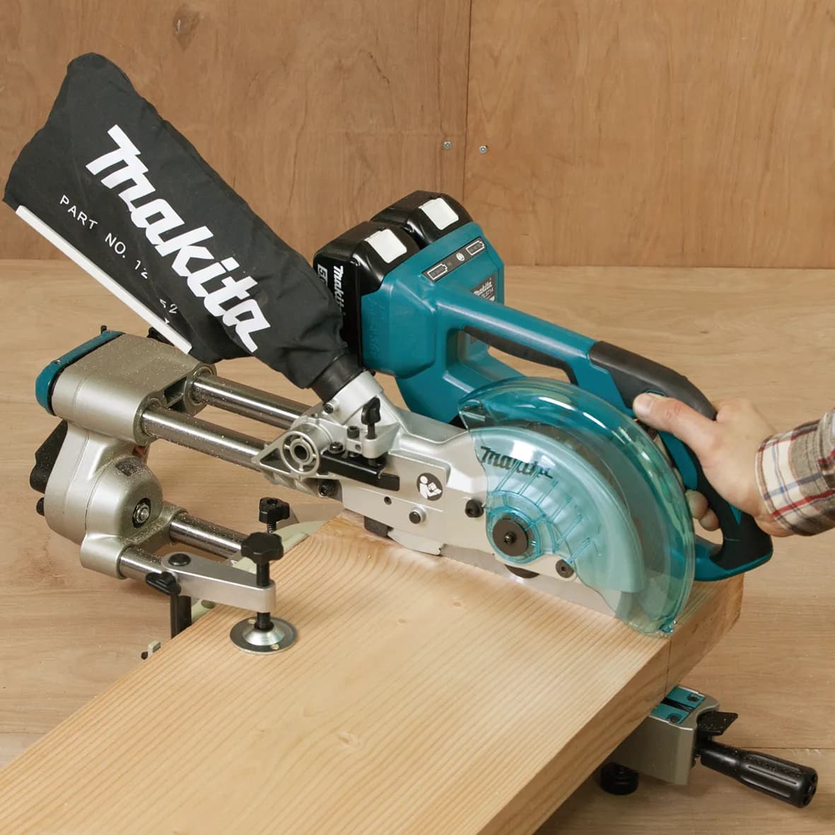 Makita DLS714RT2 Gönye Kesme Makinası 2X18V thumbnail 2