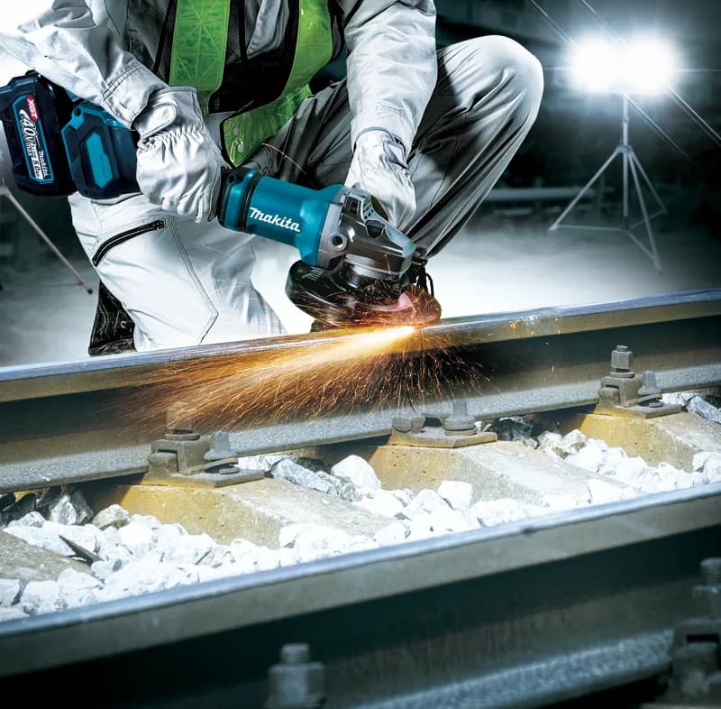 Makita GA037GT201 Taşlama Makinası 40V thumbnail 2